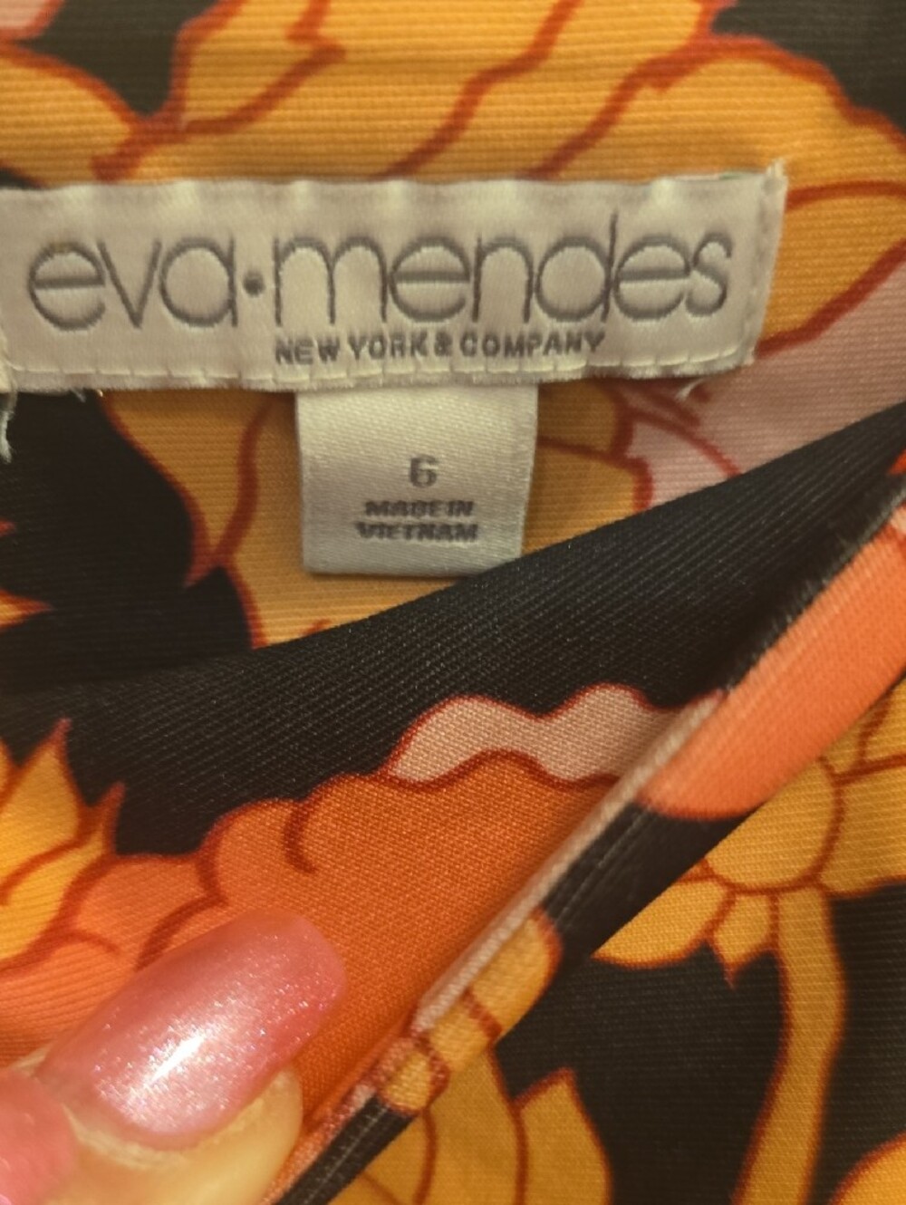 New York & Company Eva Mendes Black Skirt with Coral Pink Floral Print - Picture 2 of 9
